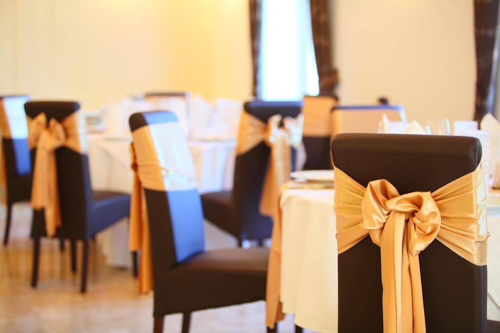 באלאטונפורד Ipoly Hotel Boutique Rooms & Suites מראה חיצוני תמונה