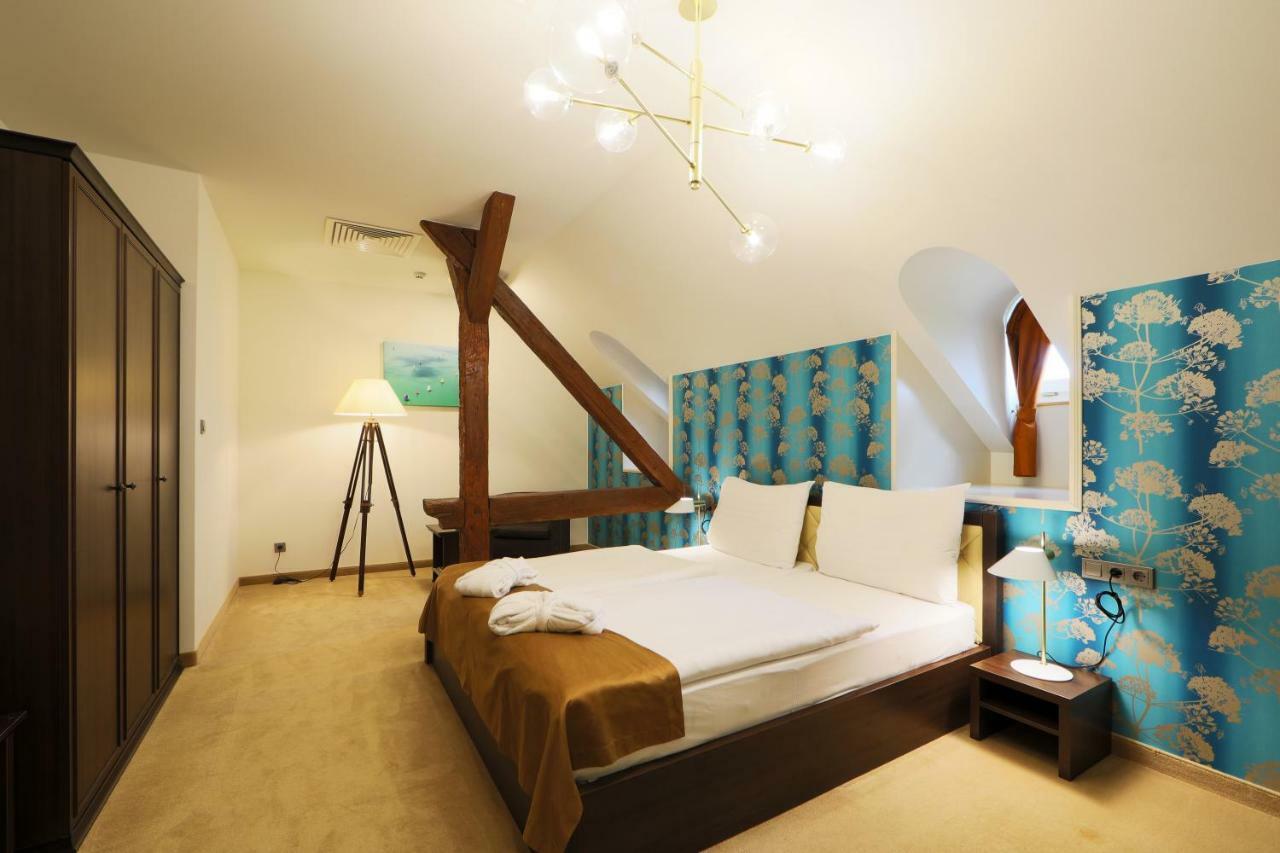 באלאטונפורד Ipoly Hotel Boutique Rooms & Suites מראה חיצוני תמונה