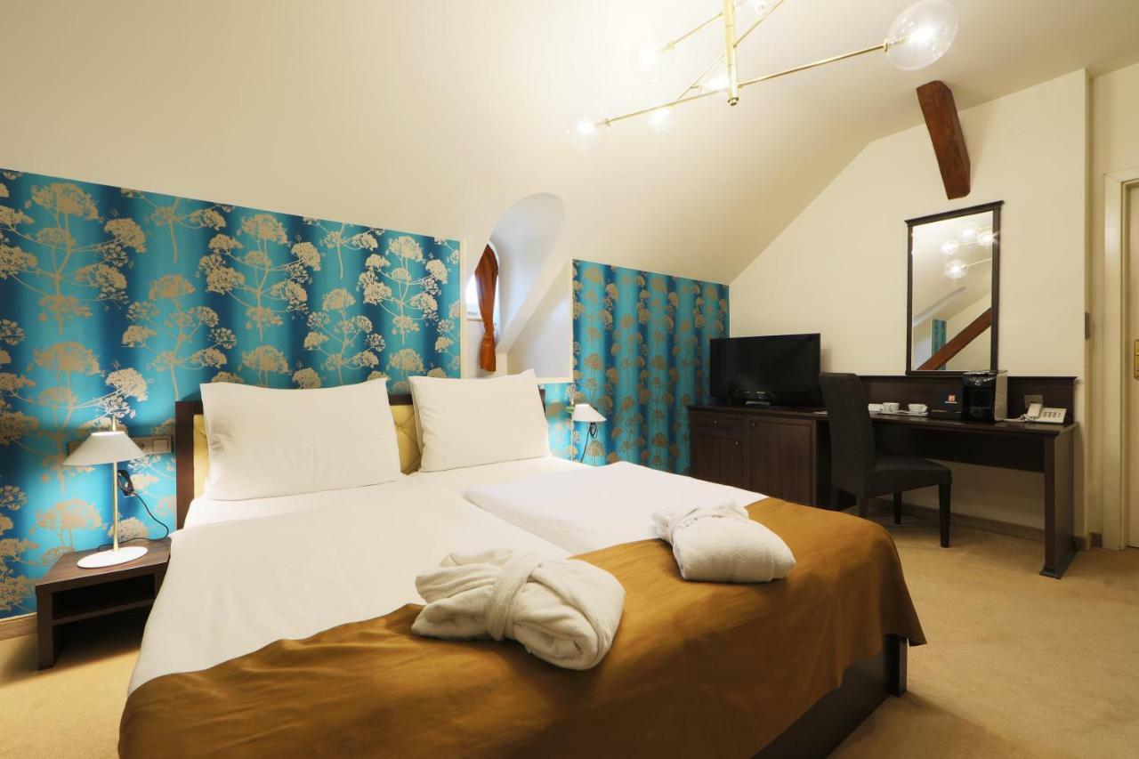 באלאטונפורד Ipoly Hotel Boutique Rooms & Suites מראה חיצוני תמונה