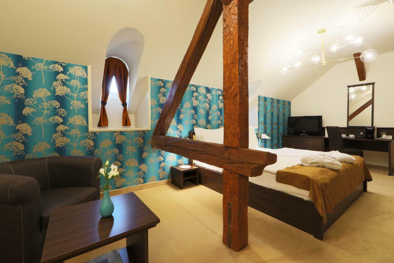 באלאטונפורד Ipoly Hotel Boutique Rooms & Suites מראה חיצוני תמונה